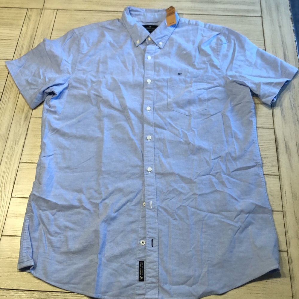 MENS/American Eagle short sleeve shirt